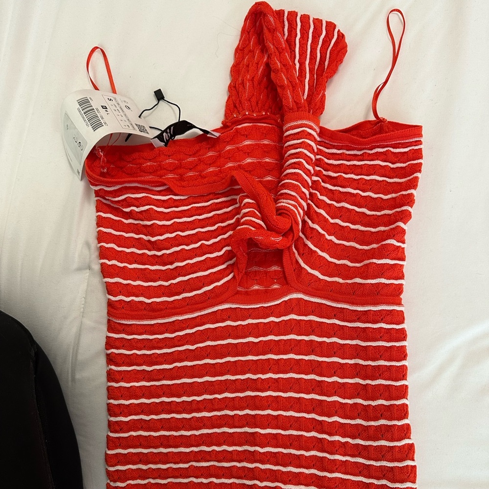 Zara Asymmetrical Knit Top Size Small